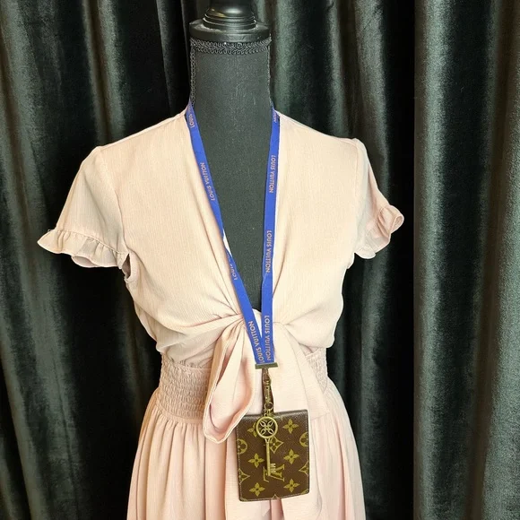 Louis Vuitton Accessories Louis Vuitton Vintage Card Holder Or